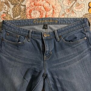 Women’s gap premium skinny jeans, size 8.